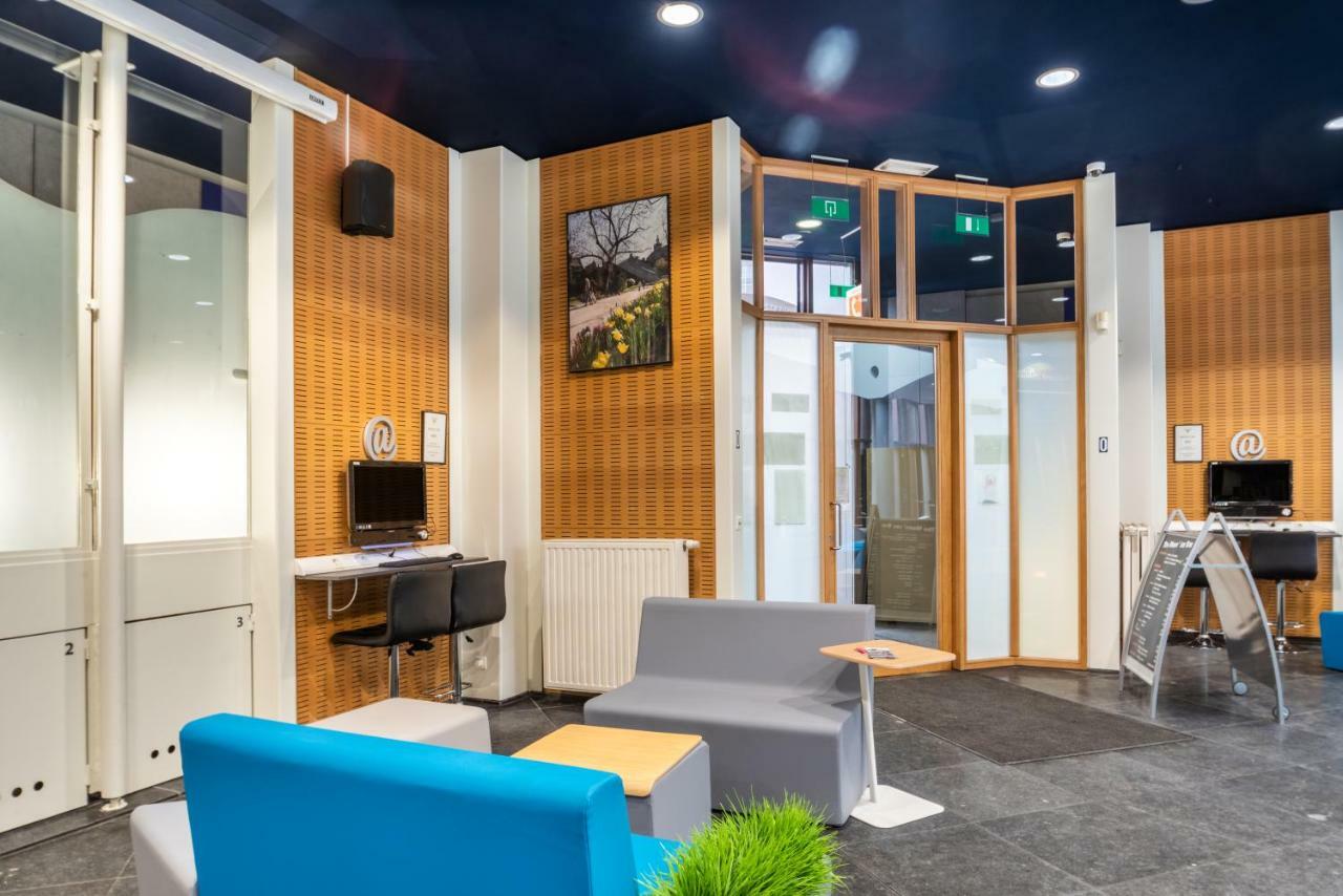 Auberge De Jeunesse De Μον Εξωτερικό φωτογραφία